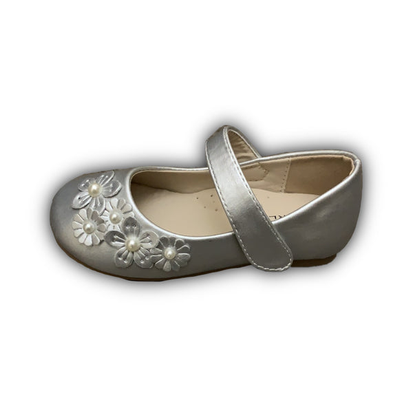 Taxi Girl Silver Flats with Pearls